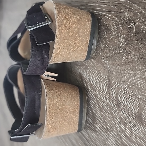 BearPaw Renee Cork Wedge Heel Criss Cross Strap Sandal 6 - Picture 9 of 10